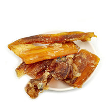 Load image into Gallery viewer, Beef Paddywack pieces dog treats